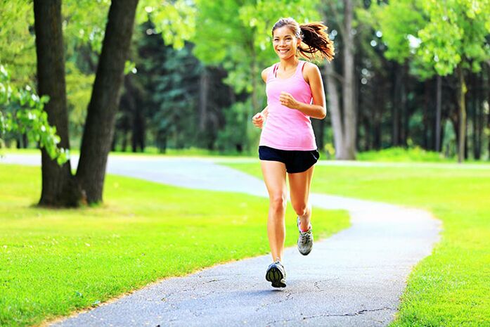 Трчање ујутру сат времена помоћи ће вам да смршате за недељу дана