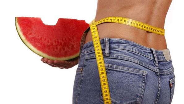 Једење лубенице помаже вам да брзо изгубите 5 кг за недељу дана. 
